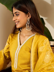 Floral Embroidered V-Neck Thread Work Straight Kurta & Trousers With Dupatta