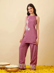 Girls Floral Embroidered Regular Thread Work Kurta with Trousers