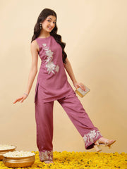 Girls Floral Embroidered Regular Thread Work Kurta with Trousers
