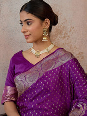Ethnic Motifs Zari Silk Blend Handloom Saree