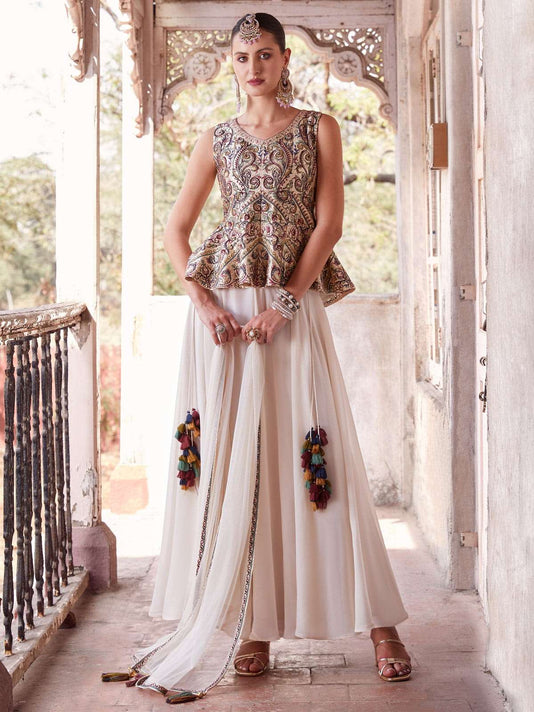 Women's Satin Pink Embellished Designer Saree With Blouse Piece
