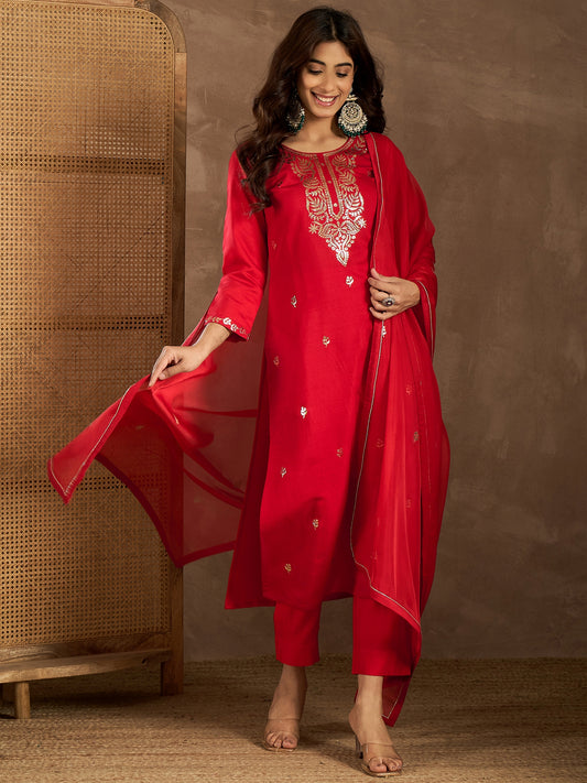 Floral Embroidered Round Neck Kurta & Trousers With Dupatta
