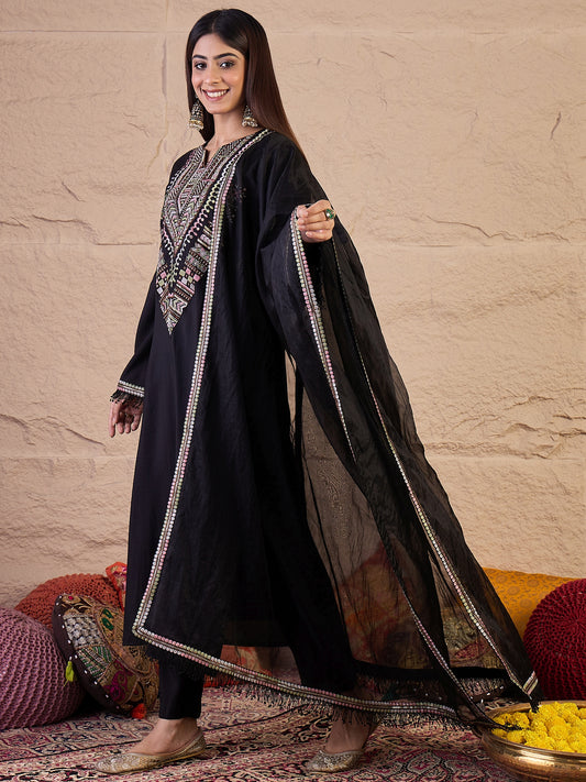 Ethnic Motifs Embroidered Round Neck Kurta & Trousers With Dupatta