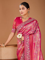 Ethnic Motifs Thread & Sequinned Embroidered Saree with Blouse Piece