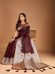 Woven Design Saree With Blouse