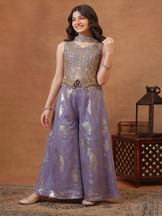 Girls Ethnic Motifs Embroidered Regular Kurta with Palazzos
