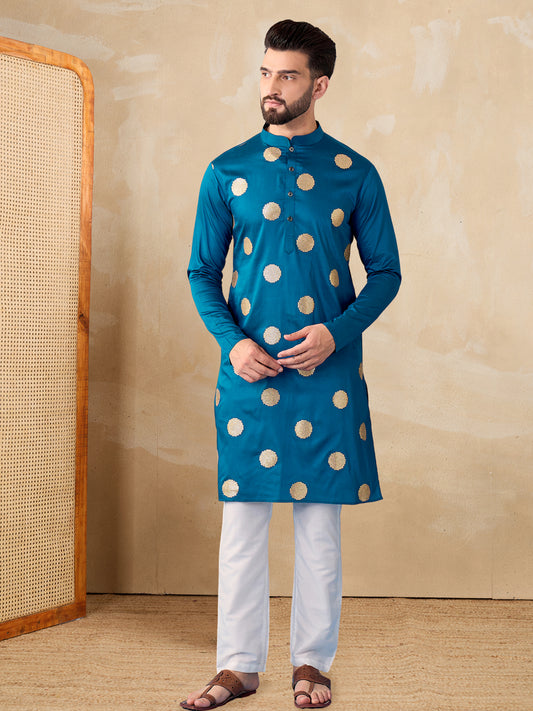 Floral Embroidered Mandarin Collar Zari Work Straight Kurta With Trousers