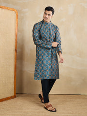 Ethnic Motifs Printed Mandarin Collar Sequinned Straight Kurta With Trousers