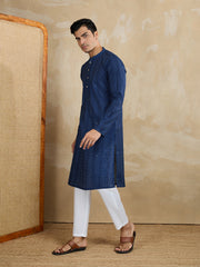 Men Embroidered Sequinned Kurta
