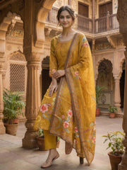 Women Floral Printed and Sequinned Embroidered Kurta & Trouser with Dupatta