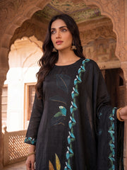 Women Floral Printed Regular Beads and Stones Kurta with Trousers & With Dupatta