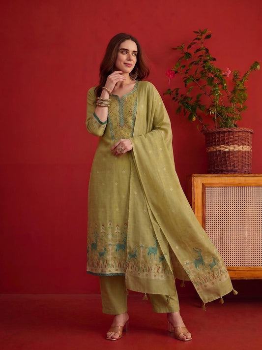 Women Ethnic Motifs Embroidered Regular Thread Work Chanderi Cotton Kurta Set