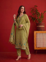 Women Ethnic Motifs Embroidered Regular Thread Work Chanderi Cotton Kurta Set