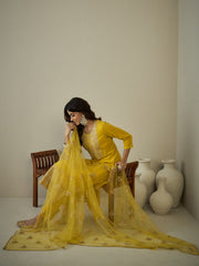 Women Floral Yoke Design Regular Sequinned Kurta with Trousers & With Dupatta