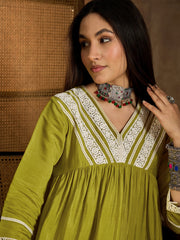 Floral Embroidered V Neck Thread Work Pleated Kurta With Trousers