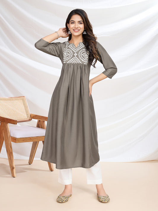 Women Geometric Yoke Design Sequinned White Romance Kurta