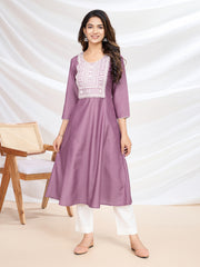 Women Geometric Yoke Design Sequinned White Romance Anarkali Kurta