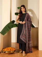 Round Neck Sequinned Straight Sleeveless Kurta & Trousers With Dupatta