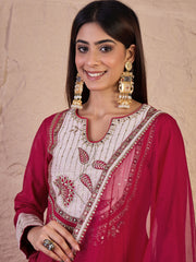 Women Floral Embroidered Panelled Thread Work Kurta with Trousers & With Dupatta