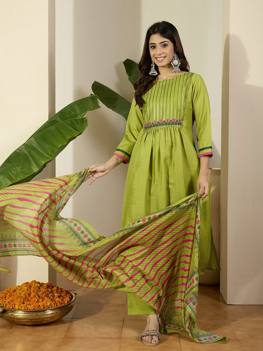 Floral Thread & Sequinned Embroidered Kurta & Trousers With Dupatta