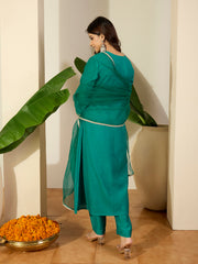 Pleated A-Line Gota Detailed Round Neck Kurta & Trousers With Dupatta
