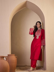 Women Floral Thread Embroidered Yoke Design Kurta Set