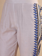 Women Floral Printed Regular Kurta with Trousers