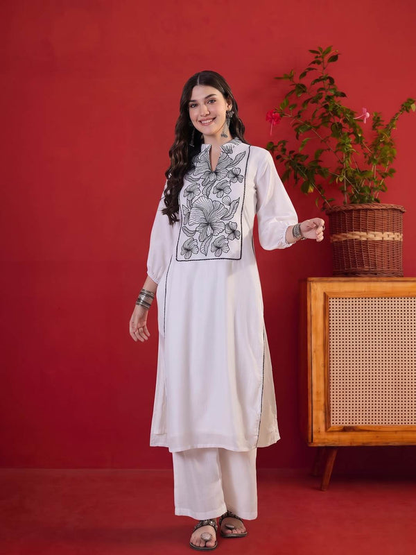 Women Floral Embroidered Regular Thread Work Kurta with Palazzos