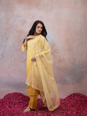 Women Floral Embroidered Regular Sequinned Kurta with Palazzos & With Dupatta