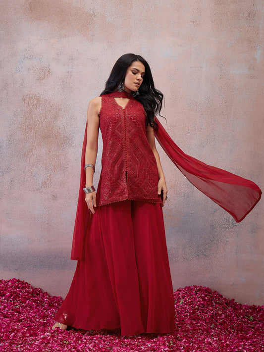 Women Embroidered Regular Thread Work Kurta with Sharara & With Dupatta