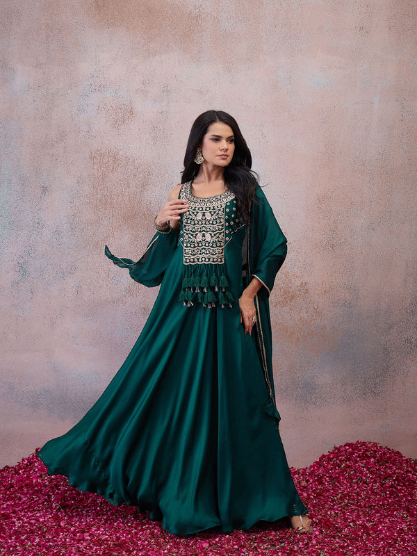 Women Embroidered Thread Work Grandeur & Majestic Artwork Georgette Anarkali Kurta