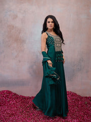 Women Embroidered Thread Work Grandeur & Majestic Artwork Georgette Anarkali Kurta