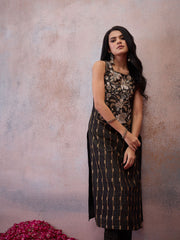 Women Ethnic Motifs Embroidered Regular Thread Work Pure Silk Kurta with Trousers