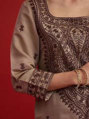 Women Thread Embroidered Farshi Salwar Kurta Set With Dupatta