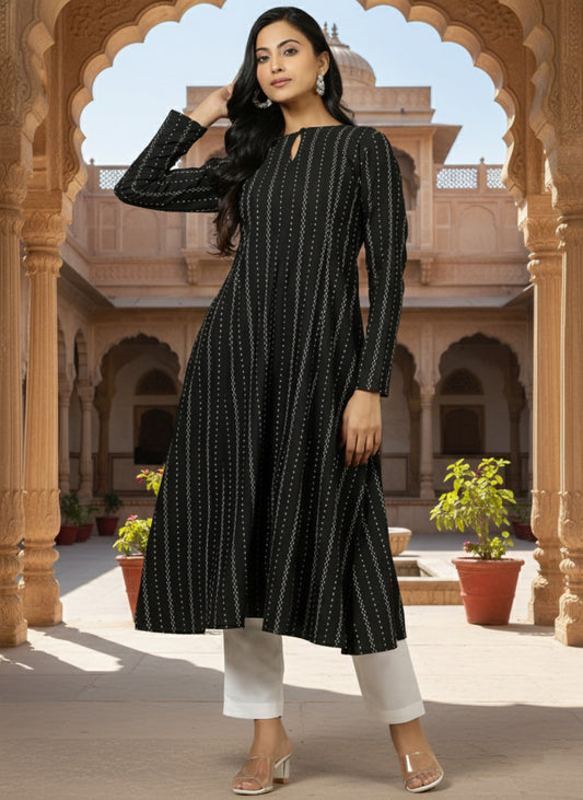 Women Keyhole Neck Kurta