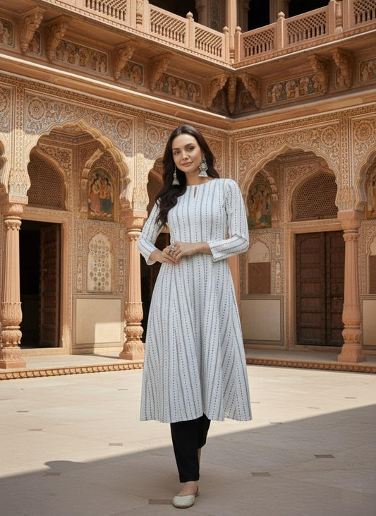 Women Keyhole Neck Kurta