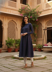 Women Keyhole Neck Kurta