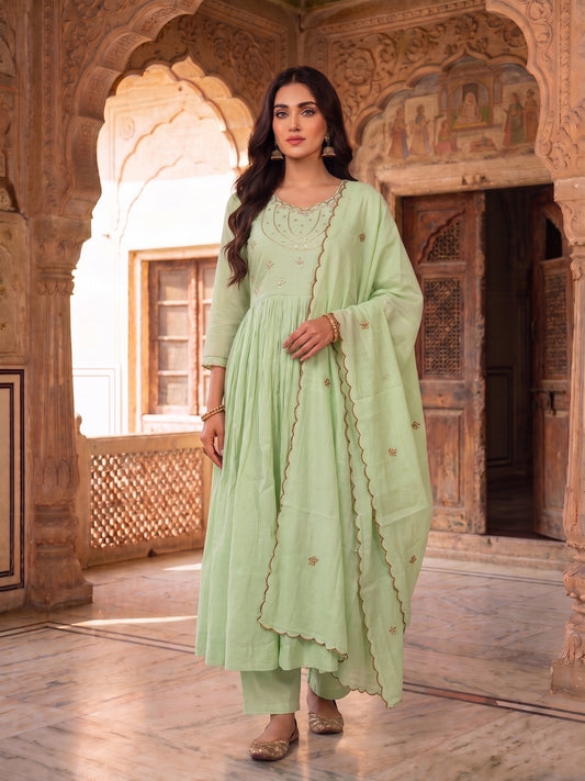 Women Floral Yoke Design Pleated Thread Work Chanderi Cotton Kurta with Trousers & With Dupatta