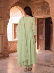Women Floral Yoke Design Pleated Thread Work Chanderi Cotton Kurta with Trousers & With Dupatta