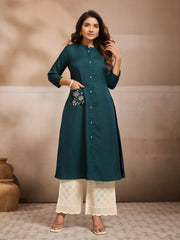 Women Floral Embroidered Thread Work Floral Kurta