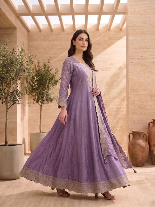 Women Embroidered Thread Work Grandeur & Majestic Artwork Anarkali Kurta