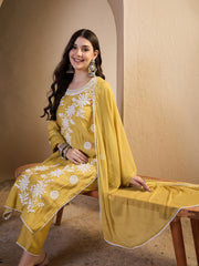 Women Floral Embroidered Regular Thread Work Chanderi Cotton Kurta with Trousers & With