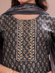 Women Ethnic Motifs Printed Regular Thread Work Chanderi Cotton Kurta with Trousers &