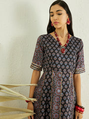 Women Ethnic Motifs Printed Anarkali Kurta with Trousers