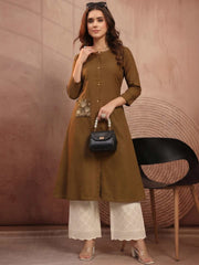 Women Embellished Thread Work Kurta