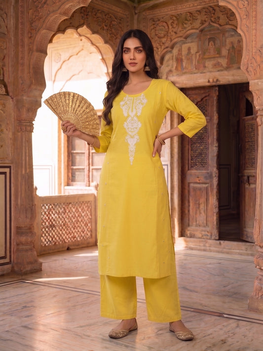 Women Ethnic Motifs Embroidered Regular Thread Work Kurta with Palazzos