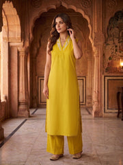 Women Ethnic Motifs Embroidered Regular Thread Work Kurta with Palazzos