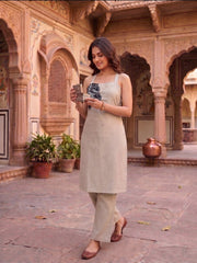 Women Ethnic Motifs Embroidered Regular Thread Work Kurta with Trousers