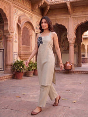 Women Ethnic Motifs Embroidered Regular Thread Work Kurta with Trousers