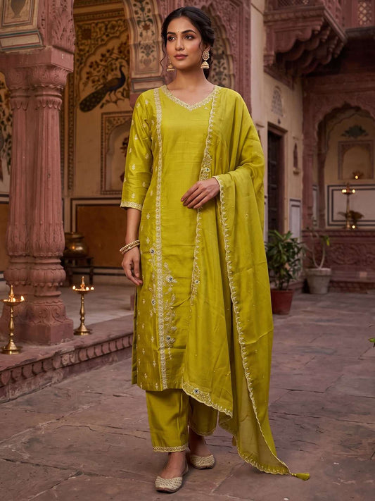 Parron Green Dola Silk Kurta Set With Dupatta